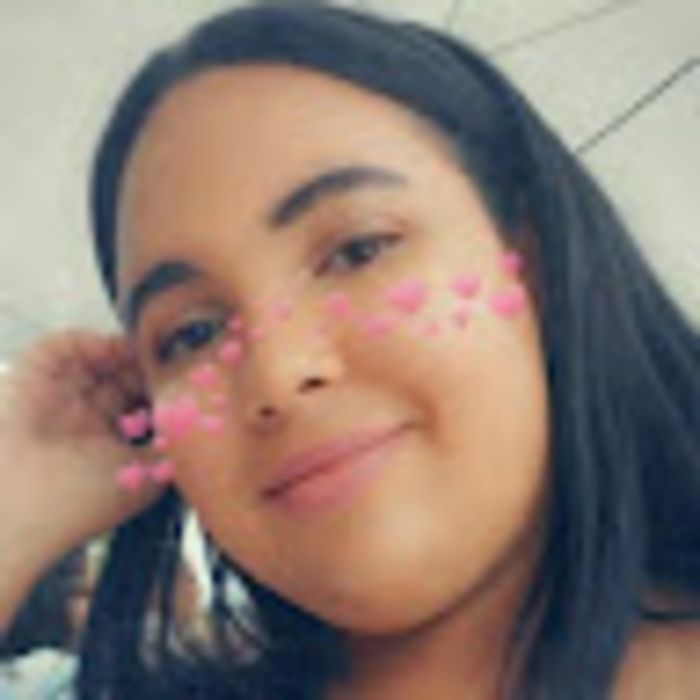 Meet your Posher, Reyeliz